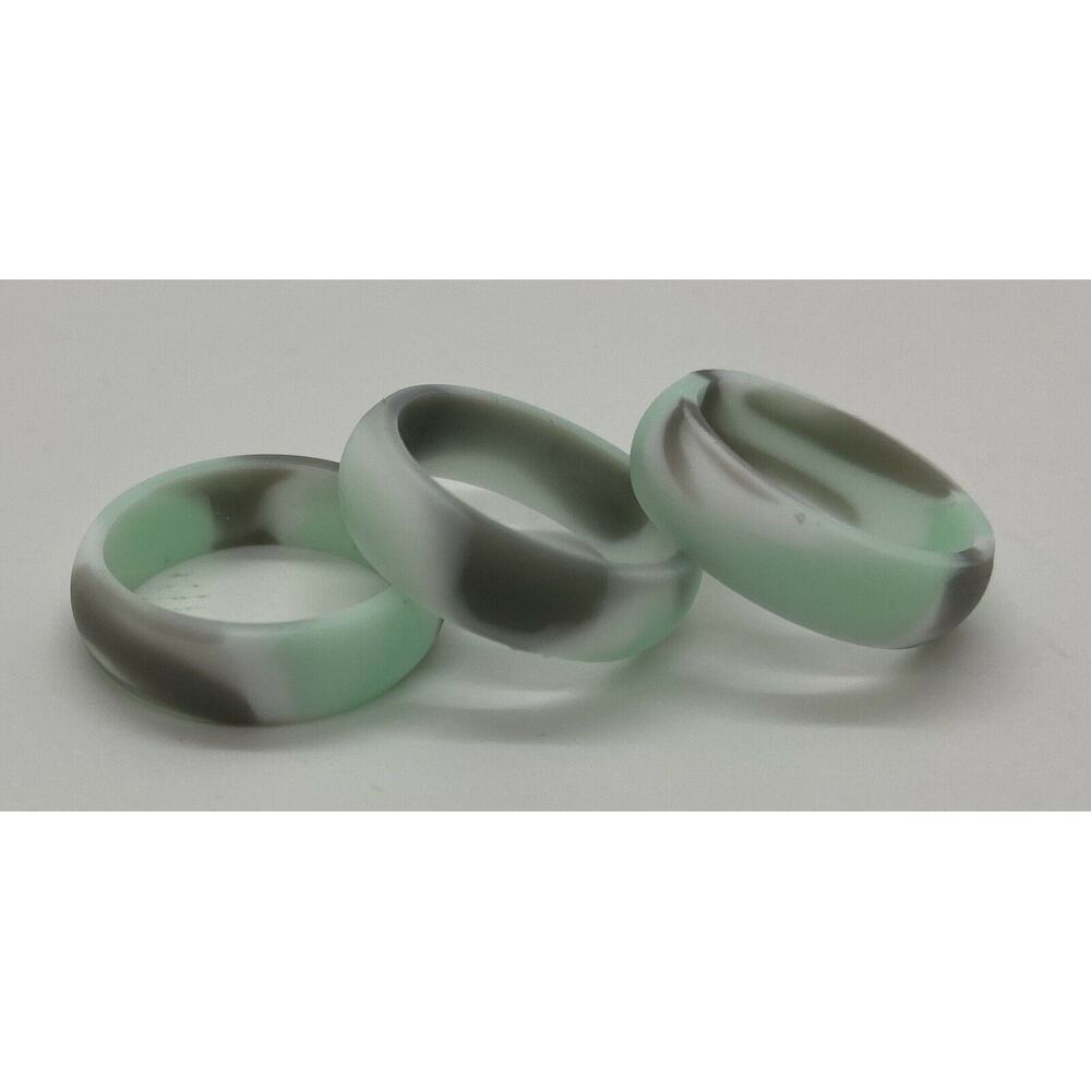 Silicone Weddings Ring For Women - Mint Chip Camo  (1 Ring) - Picture 4 of 8